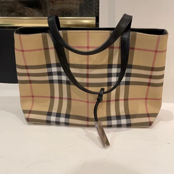 Burberry House Check Small Tote Black - Picture 1 of 10
